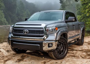 2015-Toyota-Tundra-Bass-Pro-Shops-Off-Road-Edition-front-three-quarter-view